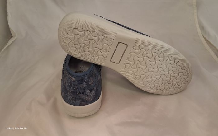 Lyukacsos női bőr félcipő 7400-994.003 denim large