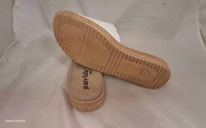 Női papucs T01 Fehér large