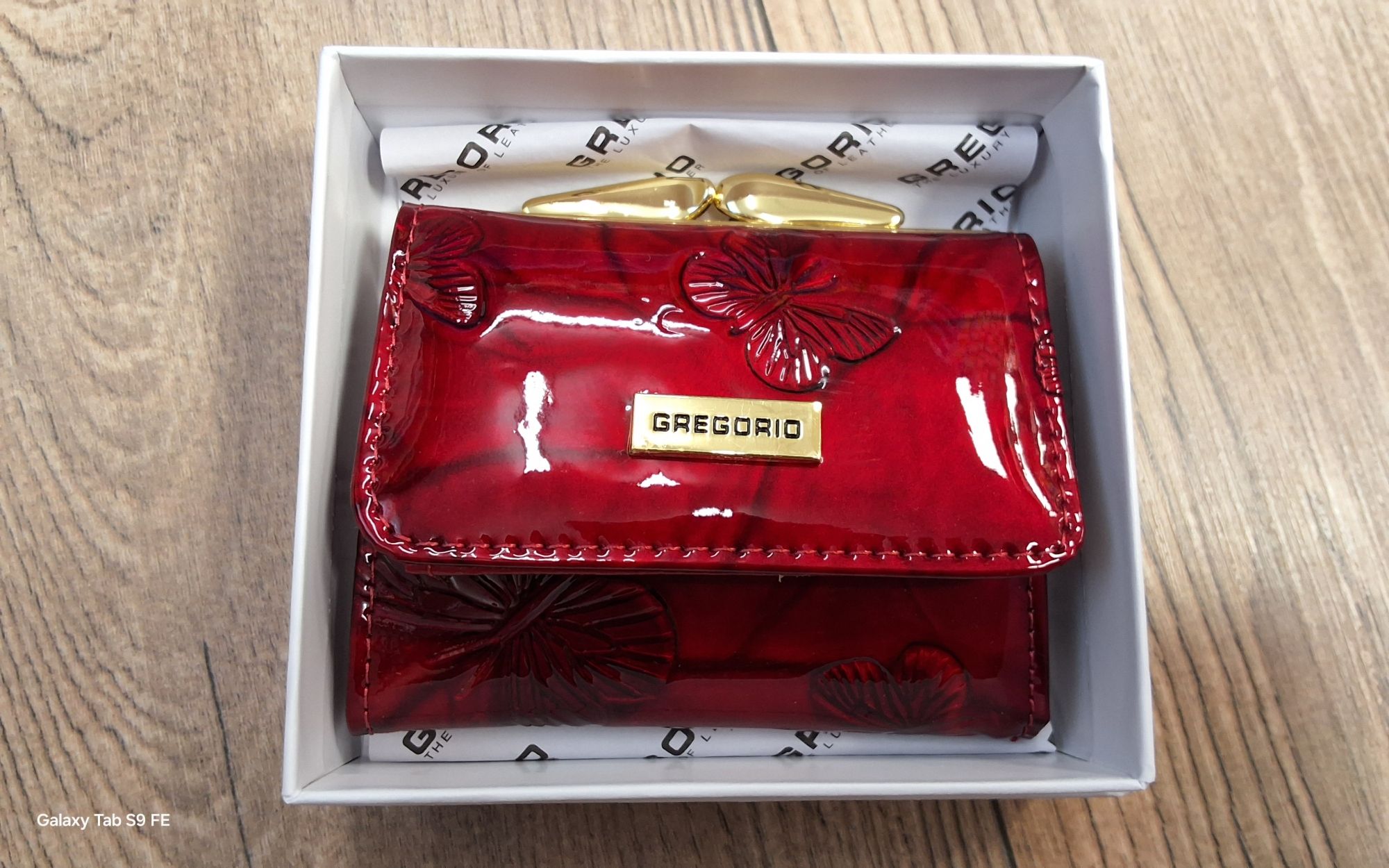 Bőr pénztárca BTS-126 RED