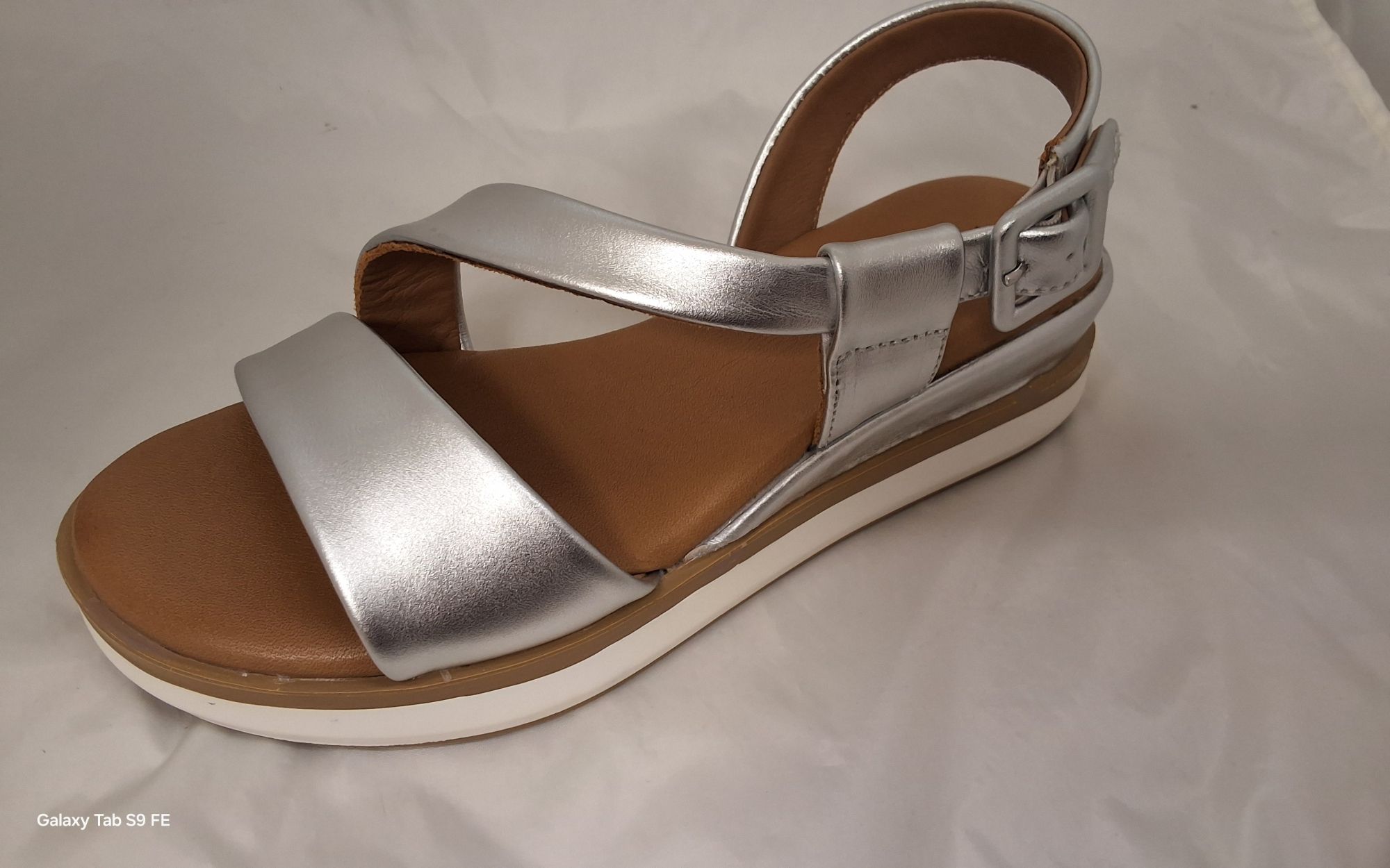INUOVO női nyári szandál 5IN 113060 SILVER