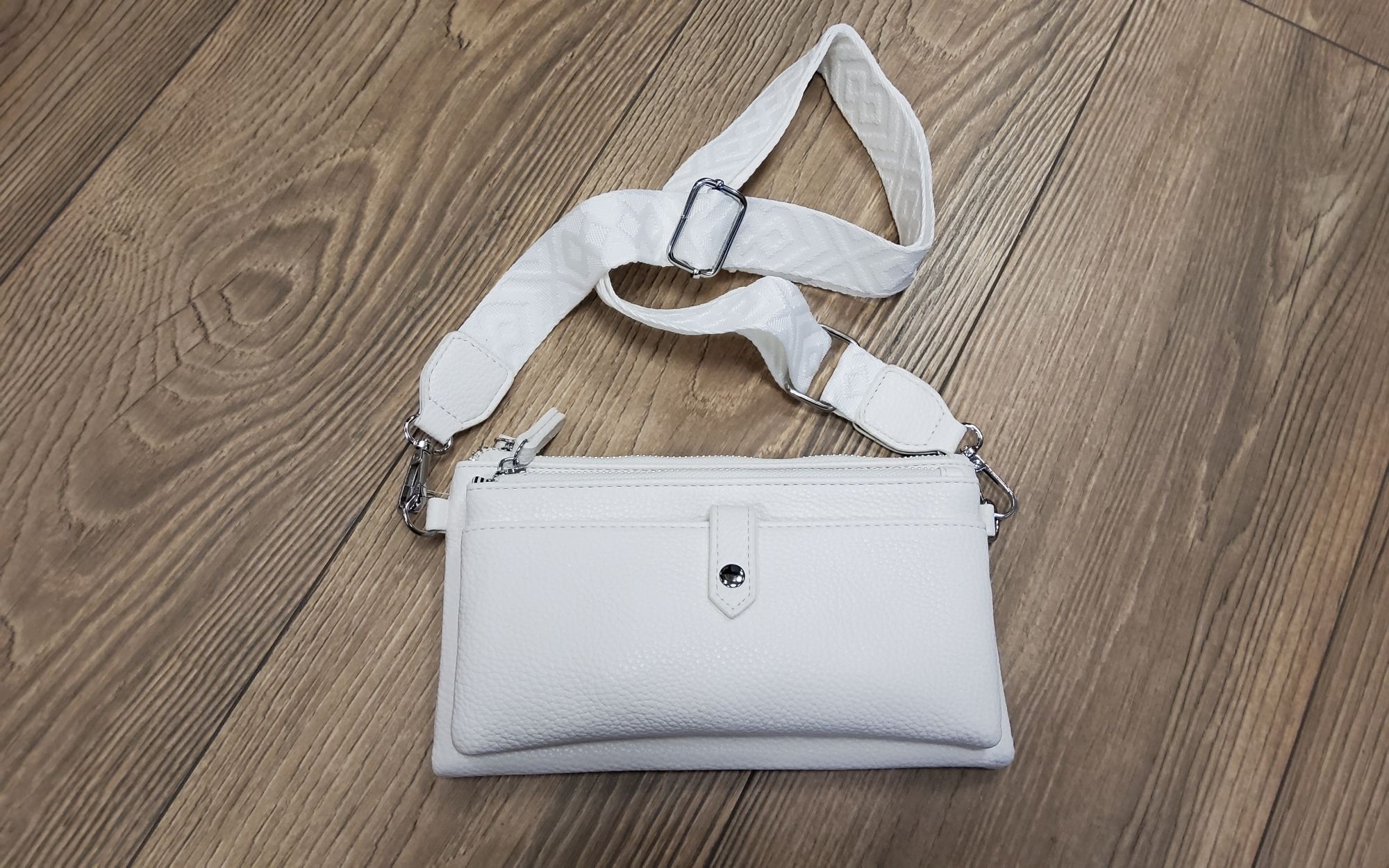 crossover jellegű test táska  7019 WHITE