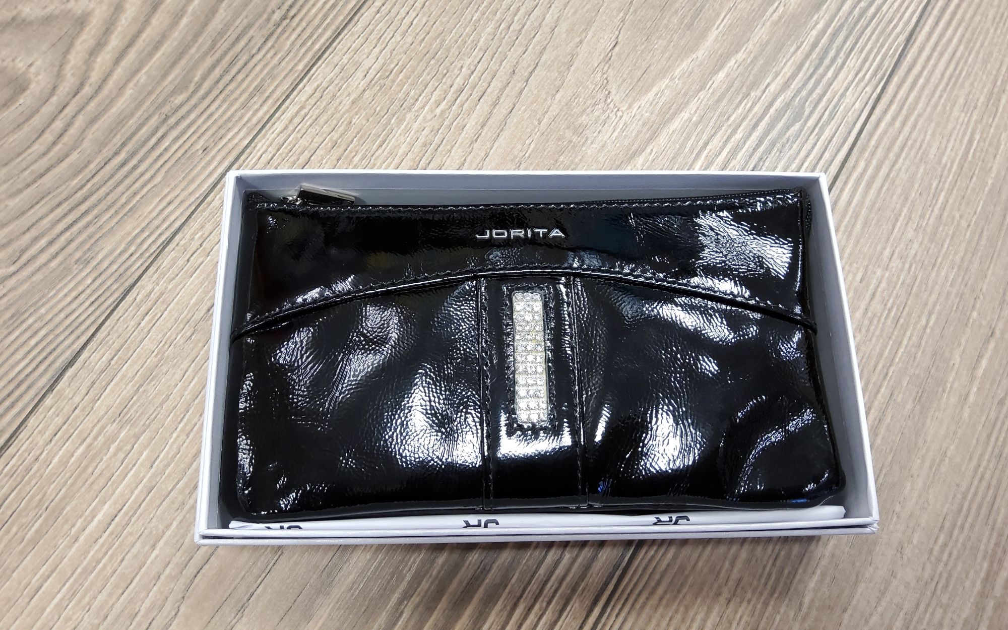 Bőr pénztárca L829004  black