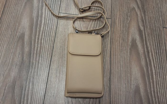 crossover jellegű test táska A 609 khaki large