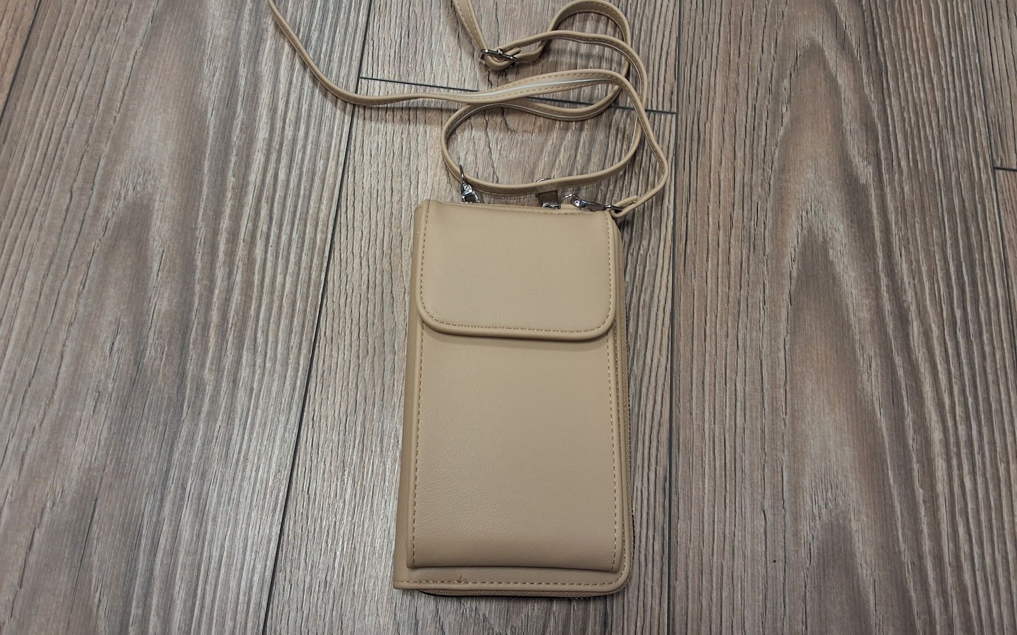 crossover jellegű test táska A 609 khaki