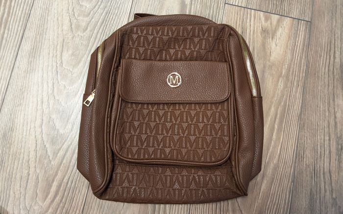 Divat hátizsák 18010 caffee large