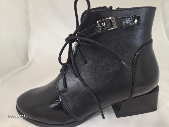 Női bélelt bőr bokacipő 1286 fekete large