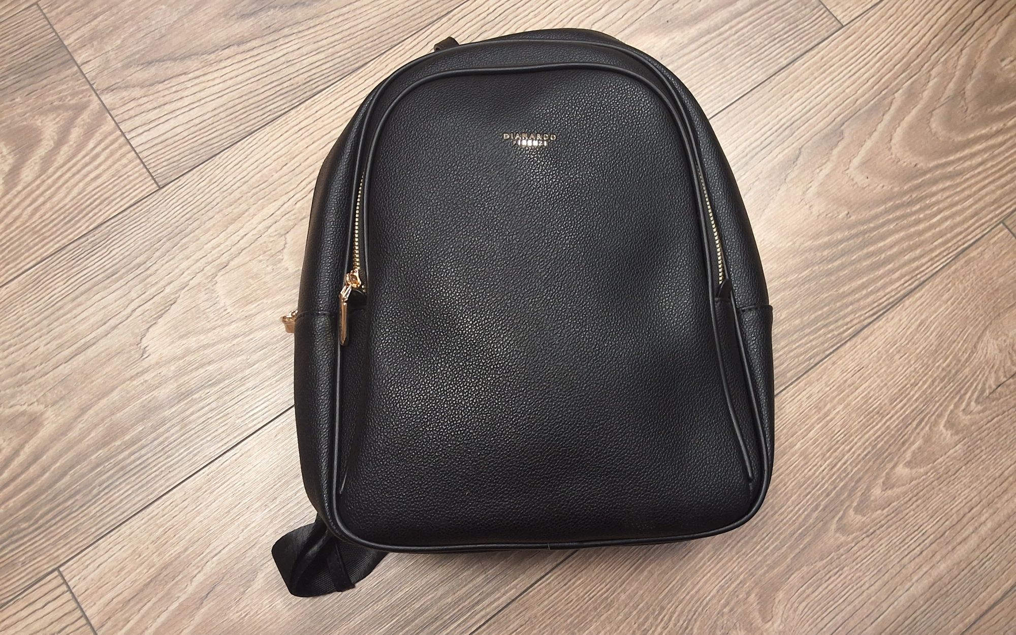 Divat hátizsák DRM714-3PT fekete matt