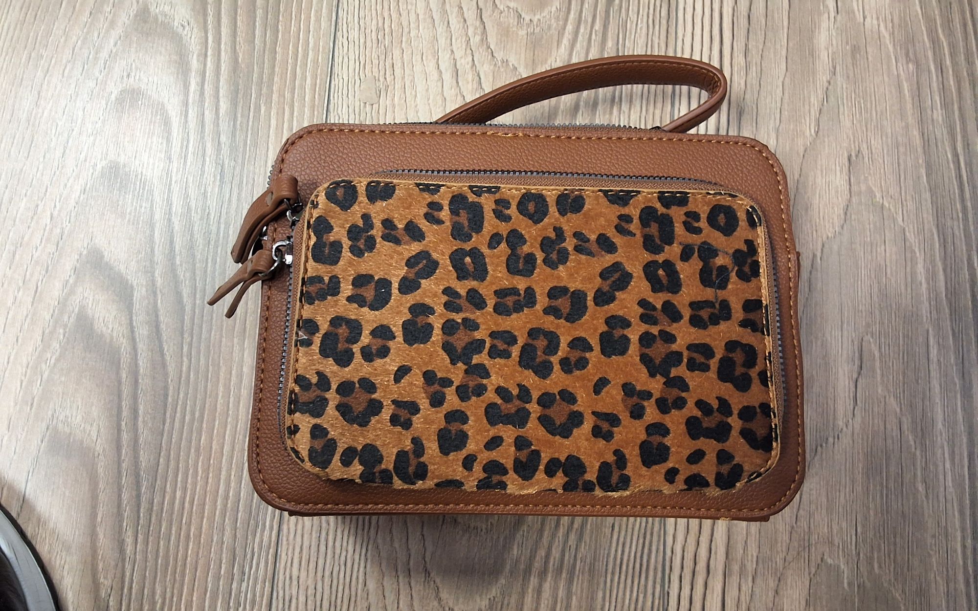 crossover jellegű test táska LX2629 barna-barna