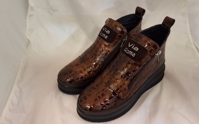 VIA ROMA női bélelt bokacsizma 151 114-TMK barna lakk kombi large