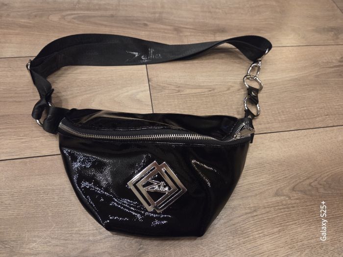 crossover jellegű test táska ZLB82 fekete lakk large