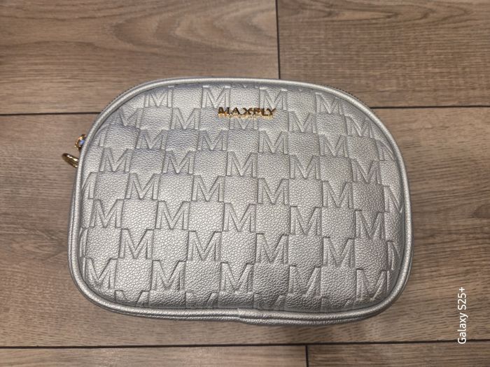 crossover jellegű test táska M2210 ezüst large