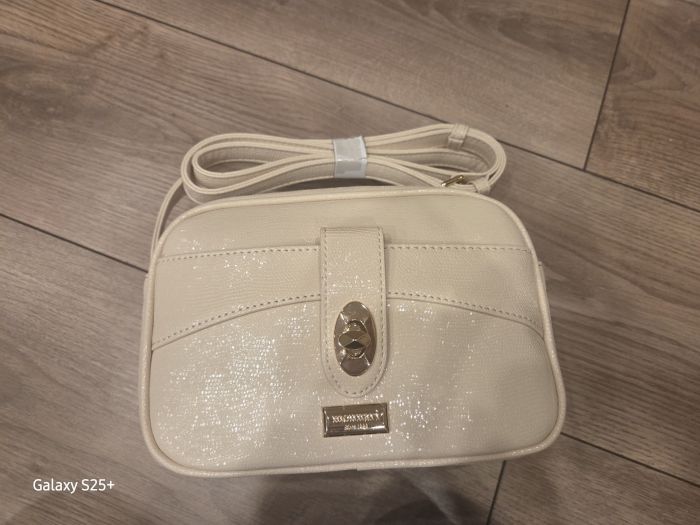 crossover jellegű test táska BAG4820-M15 Bézs large