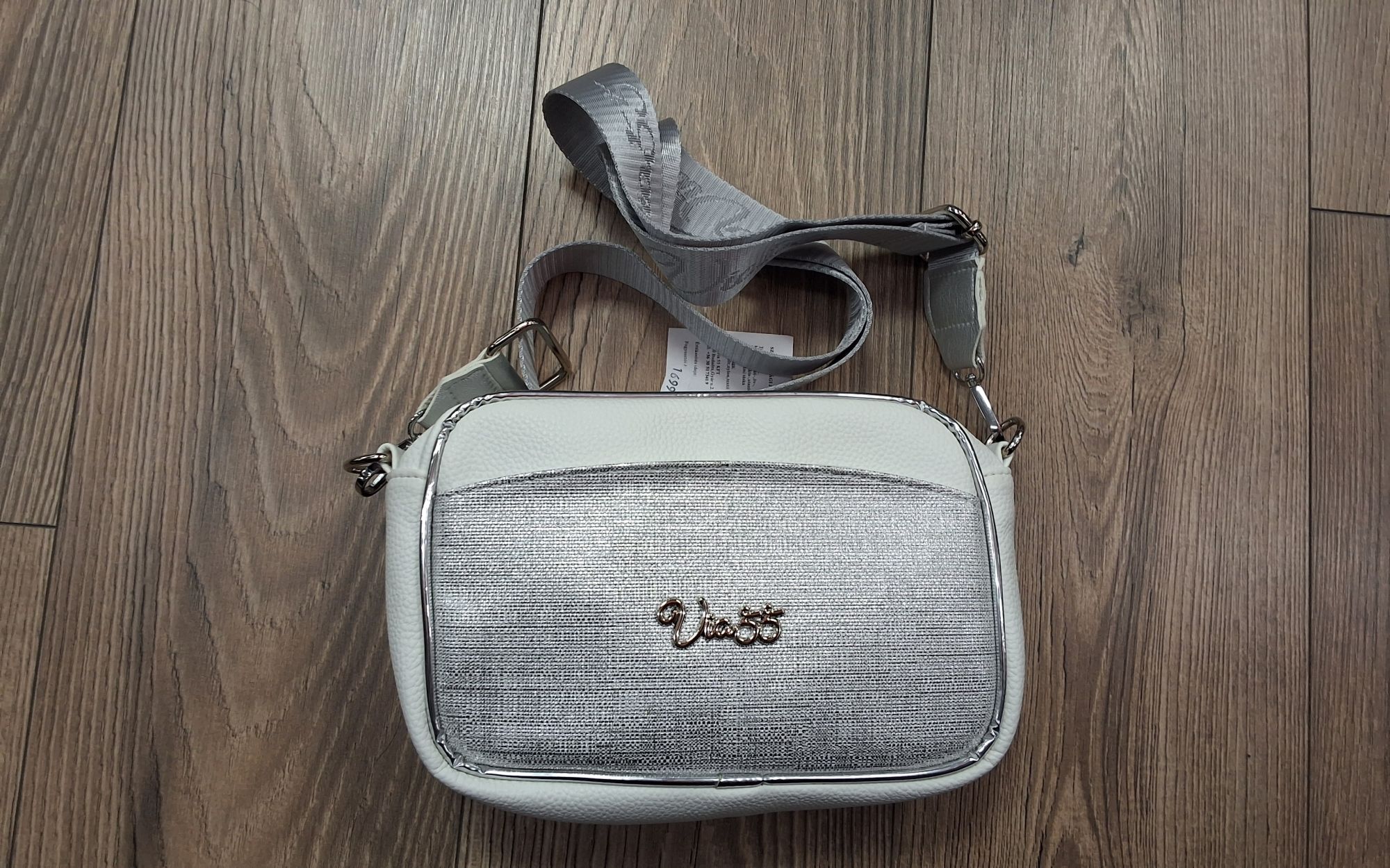 crossover jellegű test táska 25081 fehér-ezüst