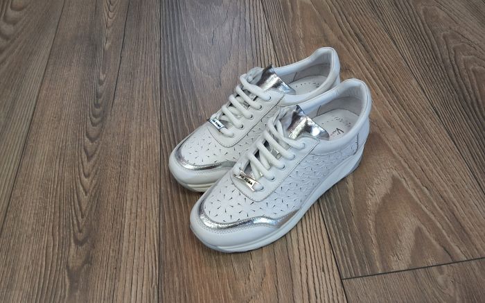 Női bőr félcipő 082 7719 fehér-ezüst large