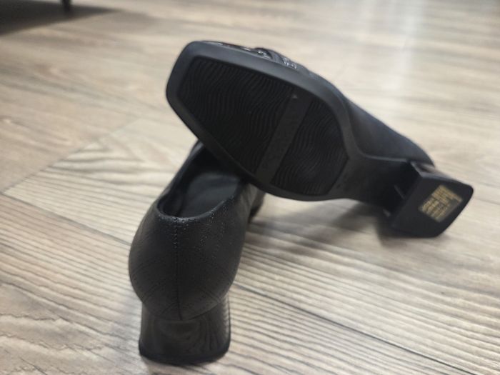 PICCADILLY elegáns női félcipő 160106-8 fekete large