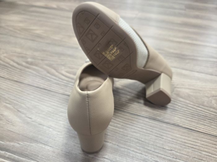 PICCADILLY elegáns női félcipő 110195-2 bézs large