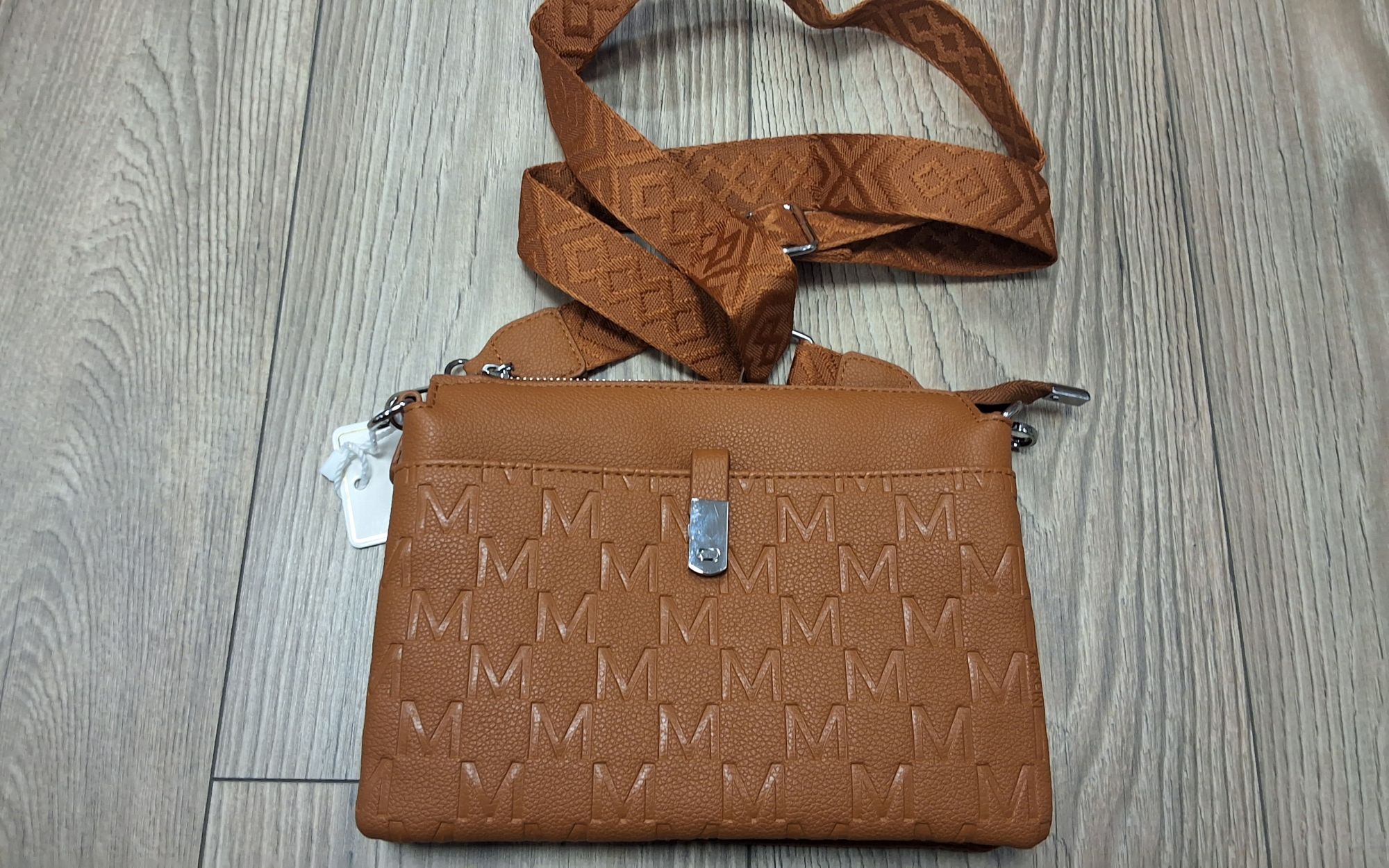 crossover jellegű test táska MF-Y8093 BROWN