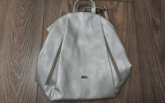 Divat hátizsák 1425 gyöngyház large