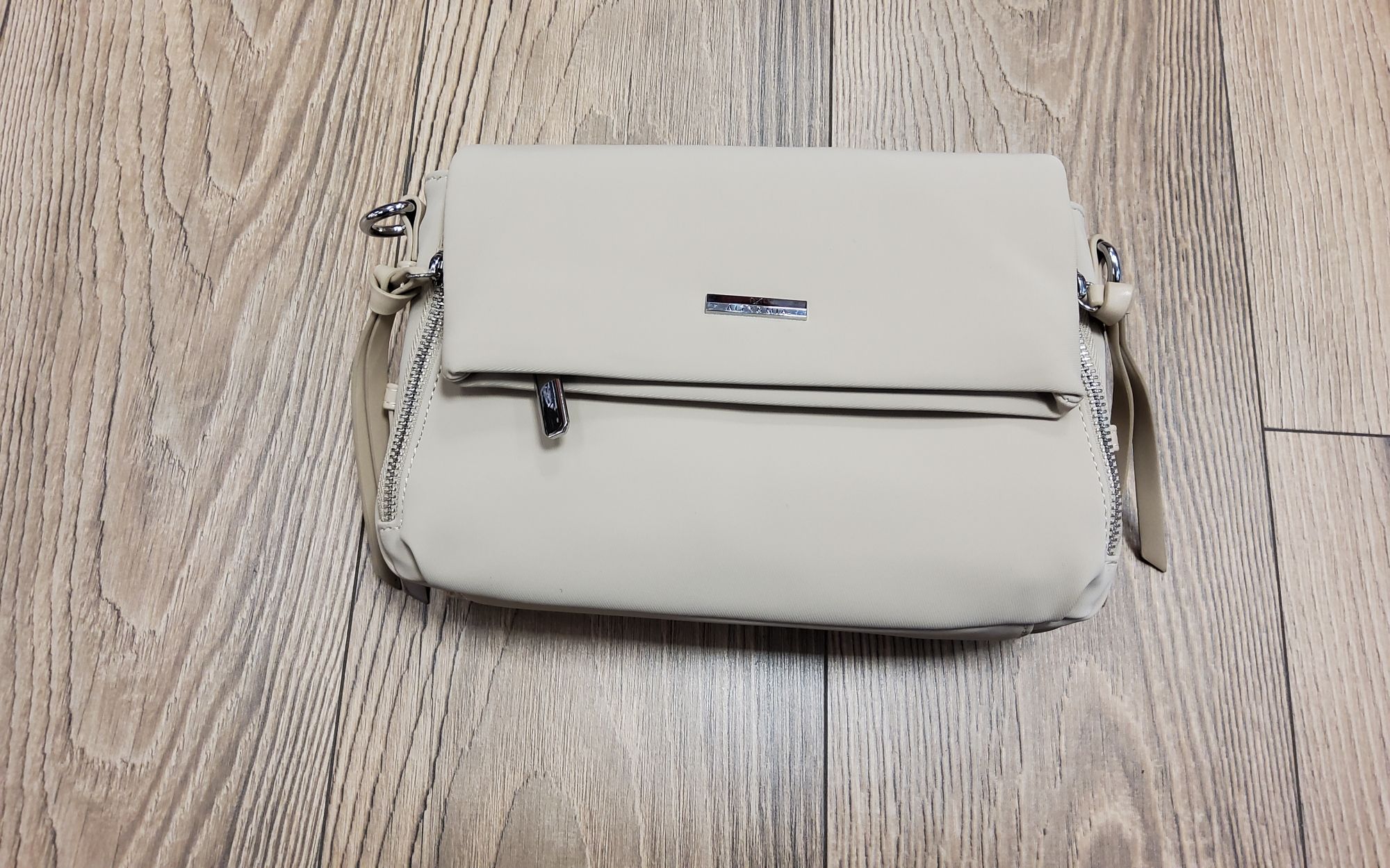 crossover jellegű test táska AM-0173-1 BEIGE