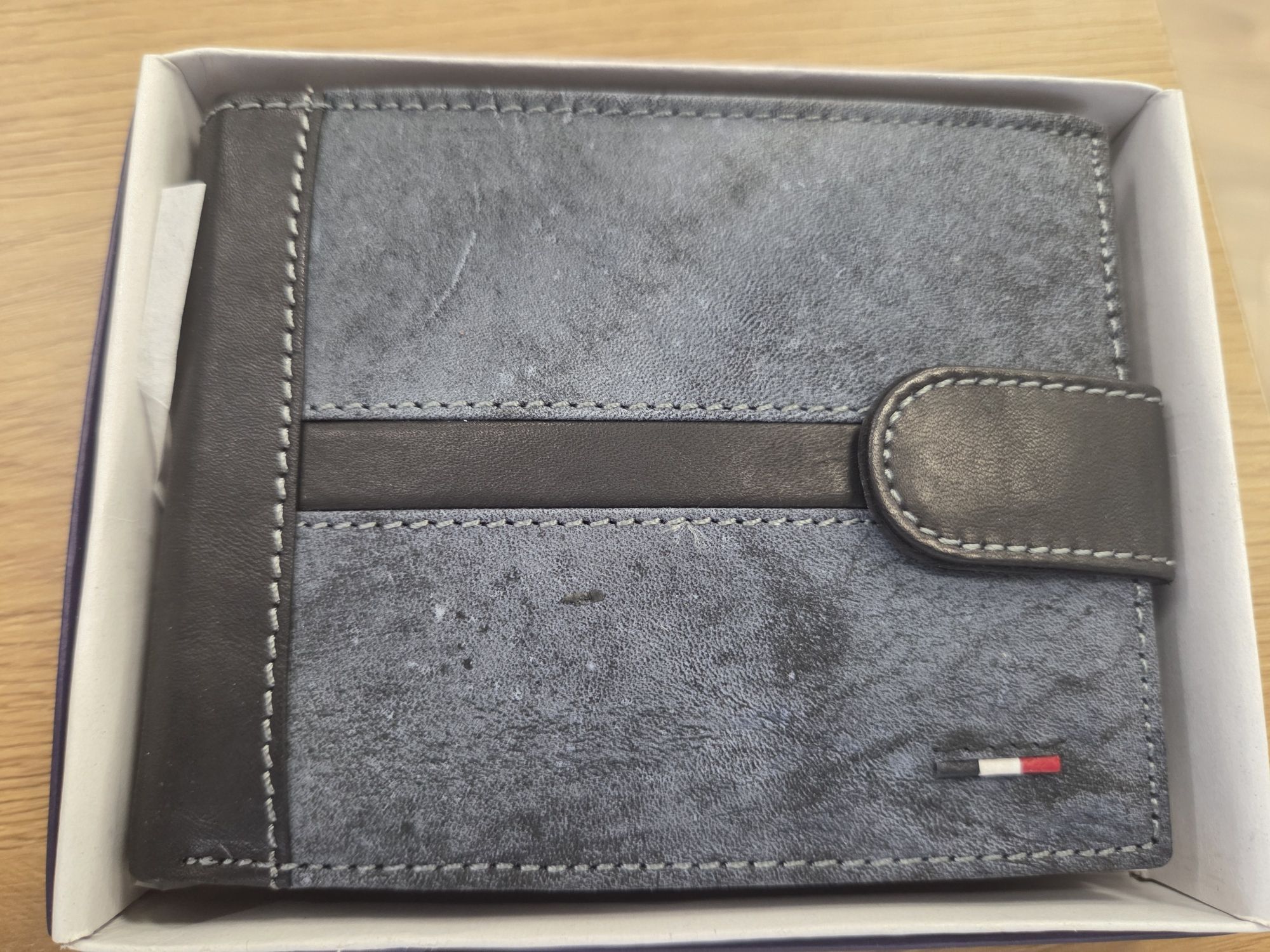 Bőr pénztárca LEF-9187 BLACK