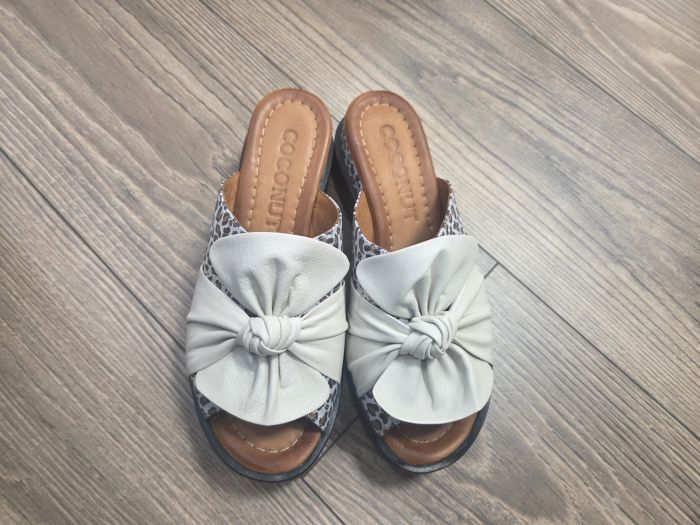 Női nyári bőr papucs 313.833 crema-leopard large