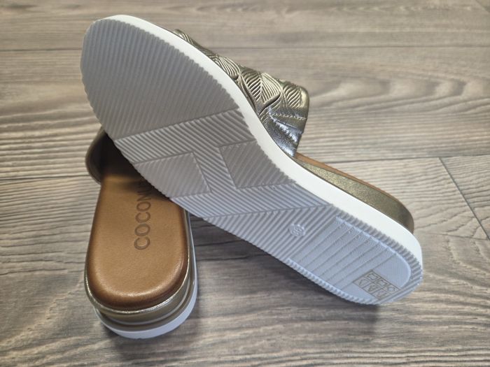 Bőr női nyári papucs 030.159.3102 MTLC gold large