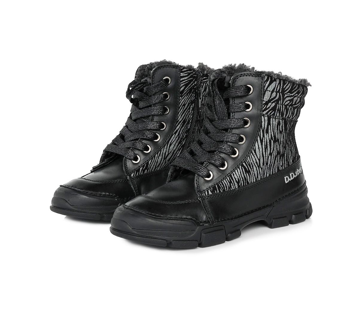 Bélelt bőr csizma W056-385L BLACK 31-36 méretben