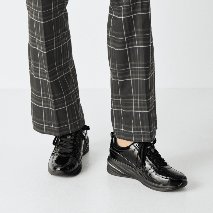 Tamaris sportos cipő 1-23754-45 018 Black Patent large