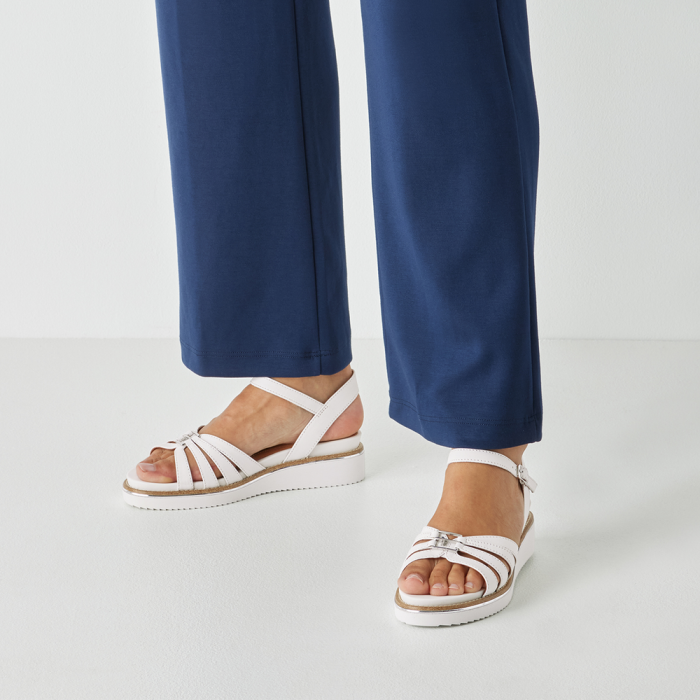 Tamaris szandál 1-28242-46 100 White large