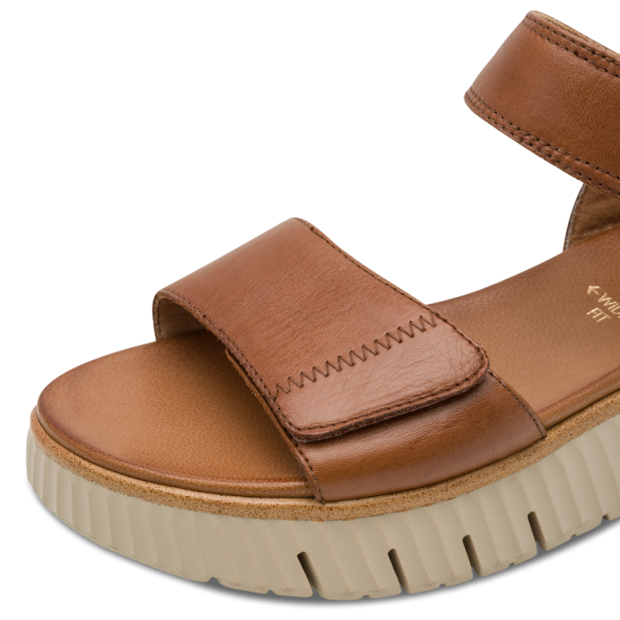 Tamaris Comfort szandál 8-88720-44 440 Nut large