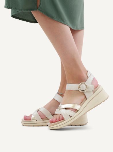 Caprice szandál 9-28304-46 156 Offwhite Perl Com large